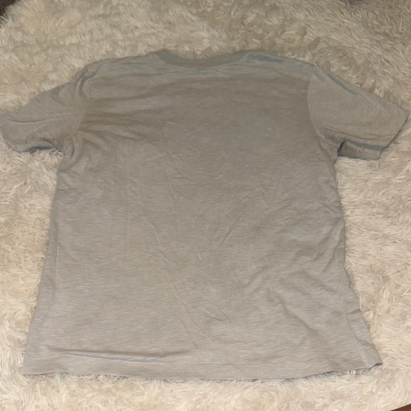 Nike Men's Heather Gray Tee with Black Swoosh - Picture 4 of 5